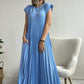 💕Innovative cutting, showcasing the agility and elegance of the sleeveless dress.