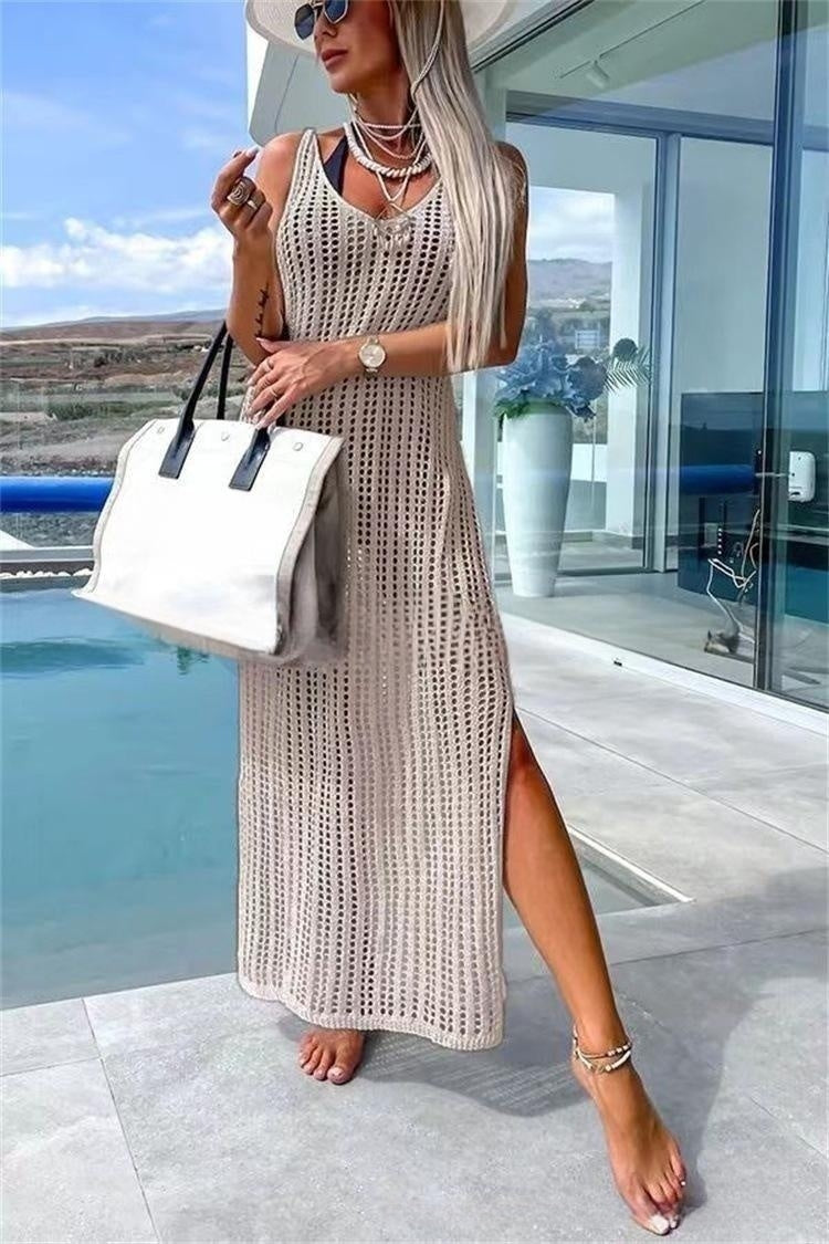 💕 Solid color knitting, simple and stylish, with a revealing back slit for added sexiness!